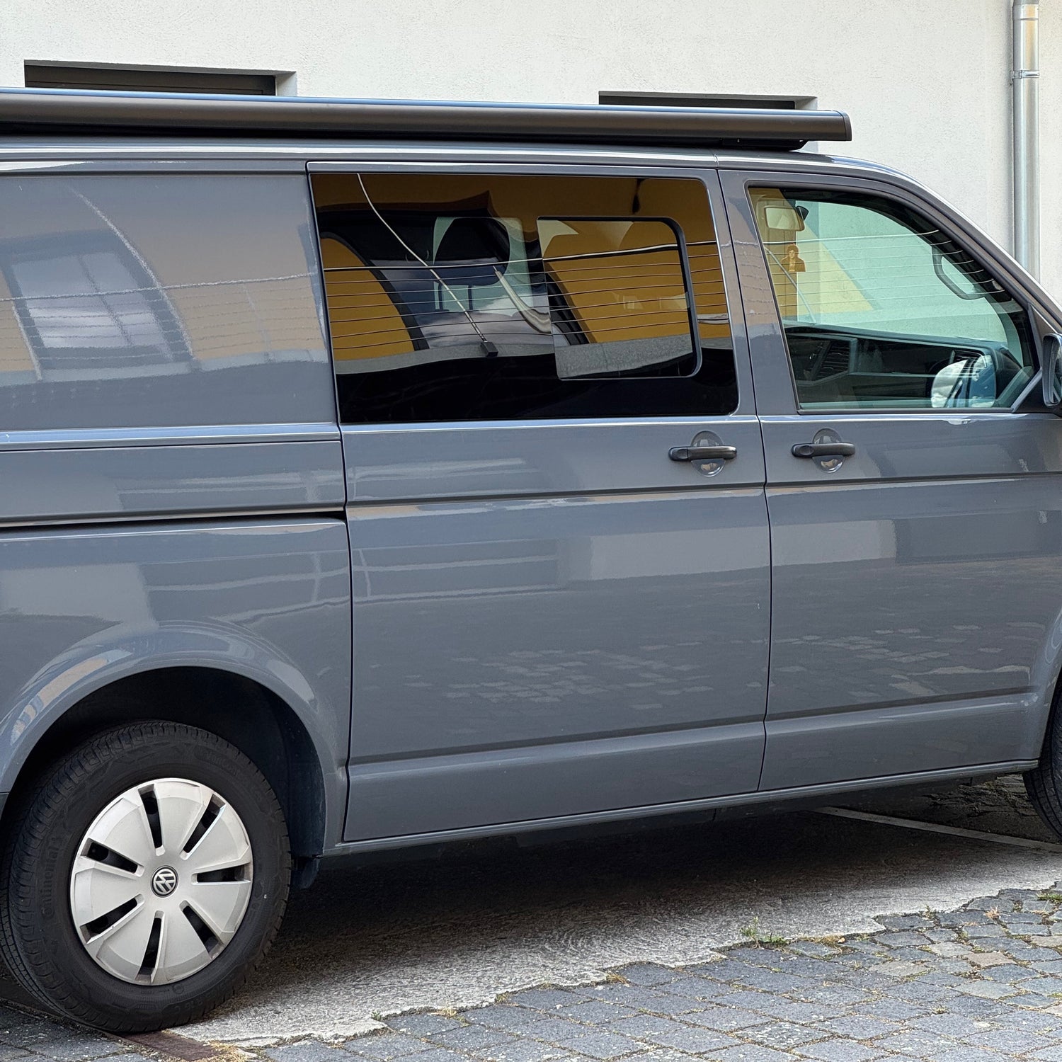 Schiebefenster Carbest verbaut in VW Transporter 6.1